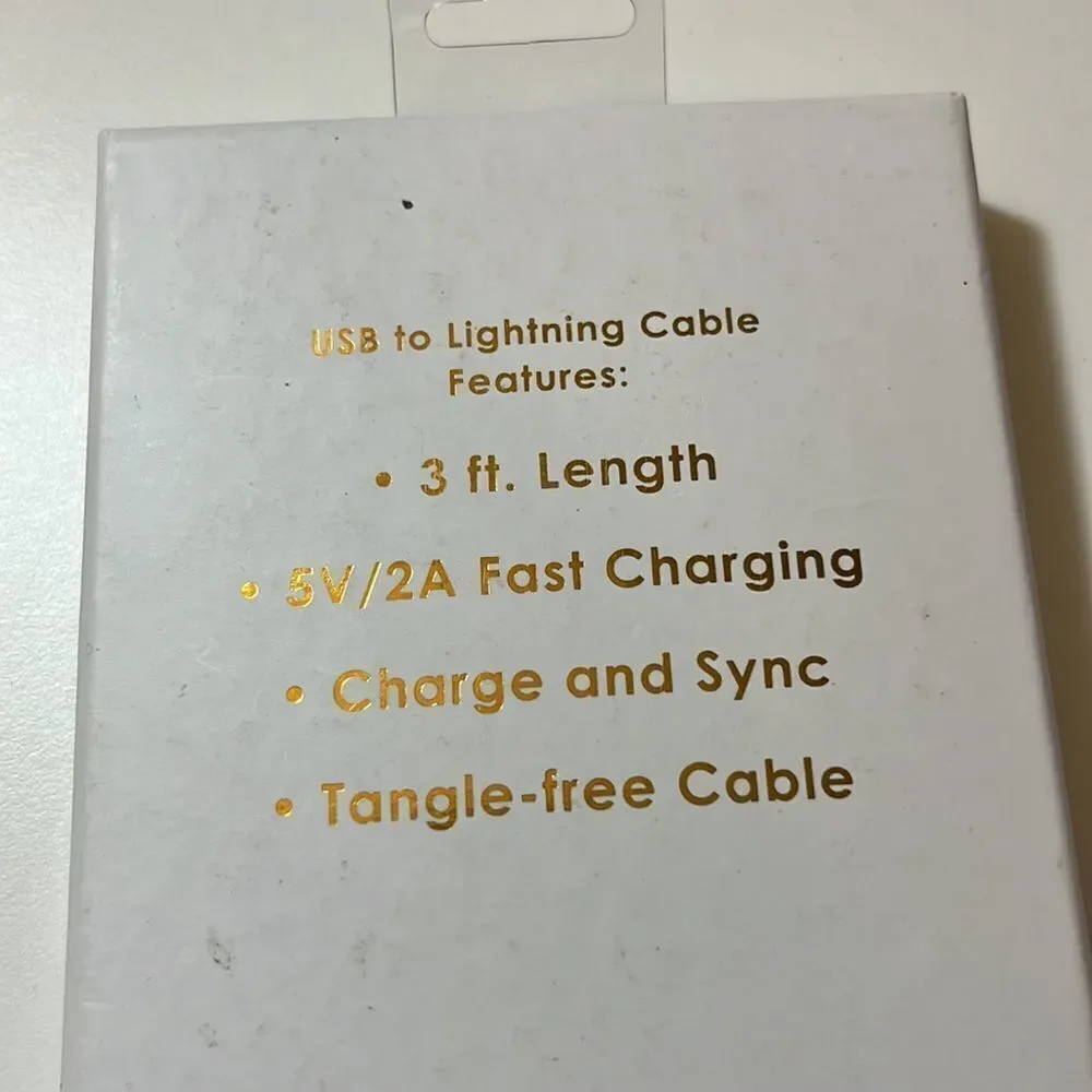 Sarina usb to Lightning cable 3 feet long New